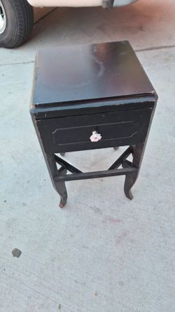 Black Wood Nightstand with Single Drawer
