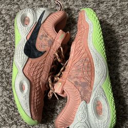 Nike Cosmic Unity – Men’s Size 8