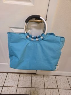 BEACH CARRY BAG/COOLER BAG SEE DESCRIPTION