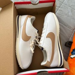 Nike Cortez