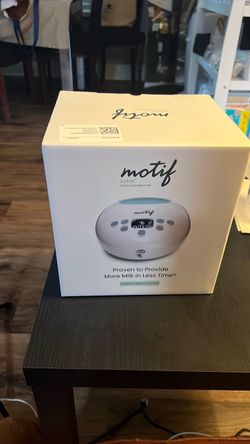 Motif breast pump