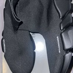 Men balenciagas all black 