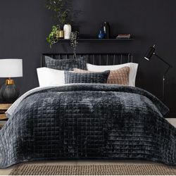 New luxury velvet quilt king bed set