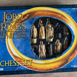 Lord Of The Rings Chess Set 