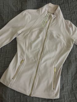 Define rose pink lululemon jacket size 8