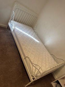 Twin bed