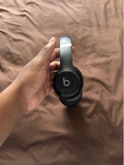Black beats size 4