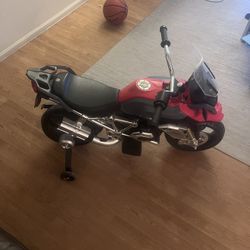 BMW Kids 12V Electric Ride On Motorcycle 