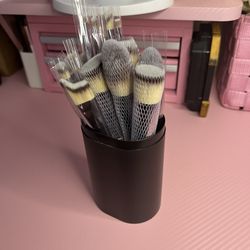 Makeup Brushes