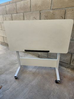 Art desk
