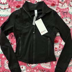 Lululemon Black Cropped Jacket $75 **READ DESCRIPTION**