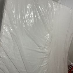 7 Inches King Size Memory Foam Mattress brand new