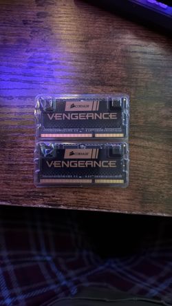 Corsair CMSX16GX3M2A1600C10 2x8GB Memory DDR3 RAM