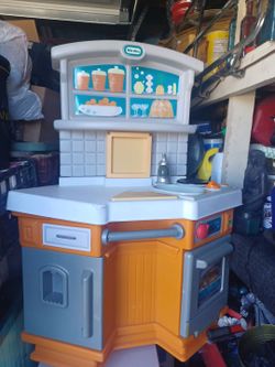 Kidd play kitchen
