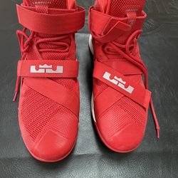 Lebron Soldier IX TB - Size 12 