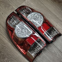 05-2015 Toyota Tacoma tailights