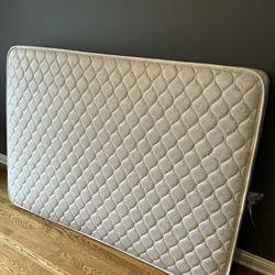 FREE Full Size Mattress - Porch Pickup Only