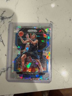 Dirk Nowitzki Panini Card