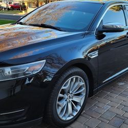2016 Ford Taurus
