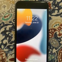 Apple iPhone 7 32GB Unlocked For Any Carrier Like New!