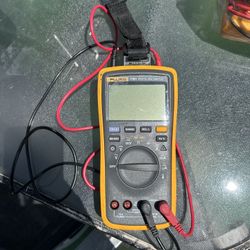 Fluke Digital Multimeter 