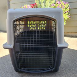 Large Dog Kennel/Crate.... Travel