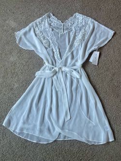 NEW Women’s Ivory Bridal Robe