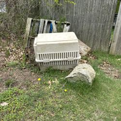 Dog crate