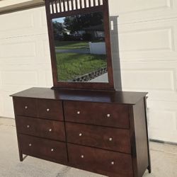  Queen Size Arched Panel Bedroom Set 