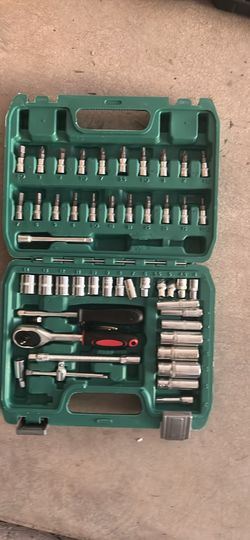 53-Piece Socket and Bit Tool Set