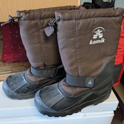 Kamik Snow Boots  Kids 5 