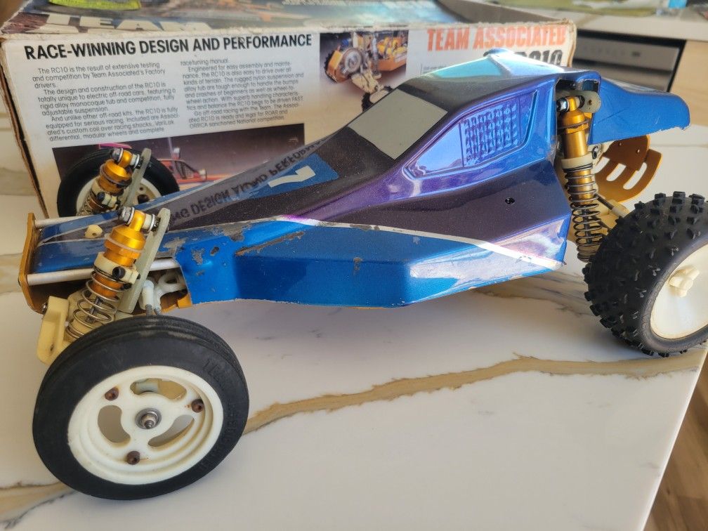 Team Associated RC1O Gold Pan