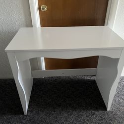 Desk / Vanity 