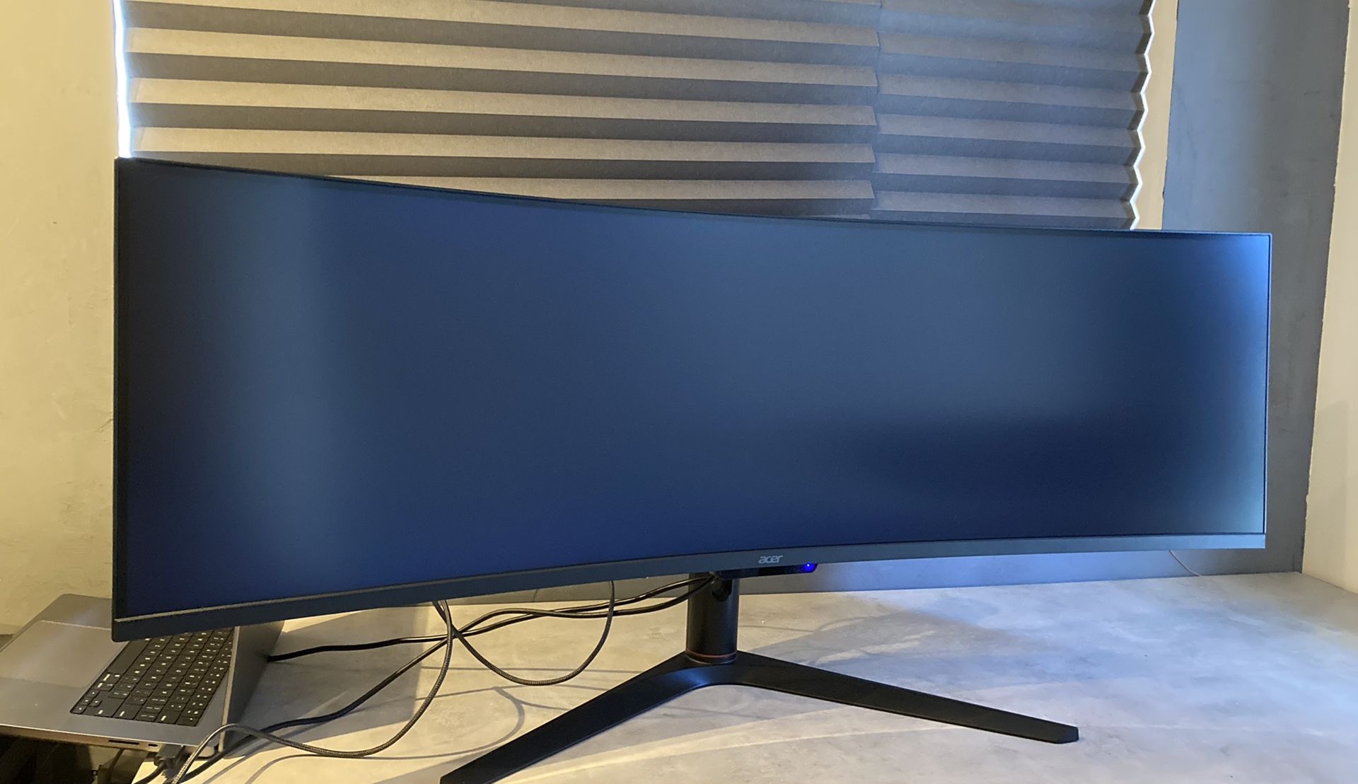 Curved Monitor 49” Acer