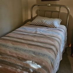 Gold Frame twin Frame