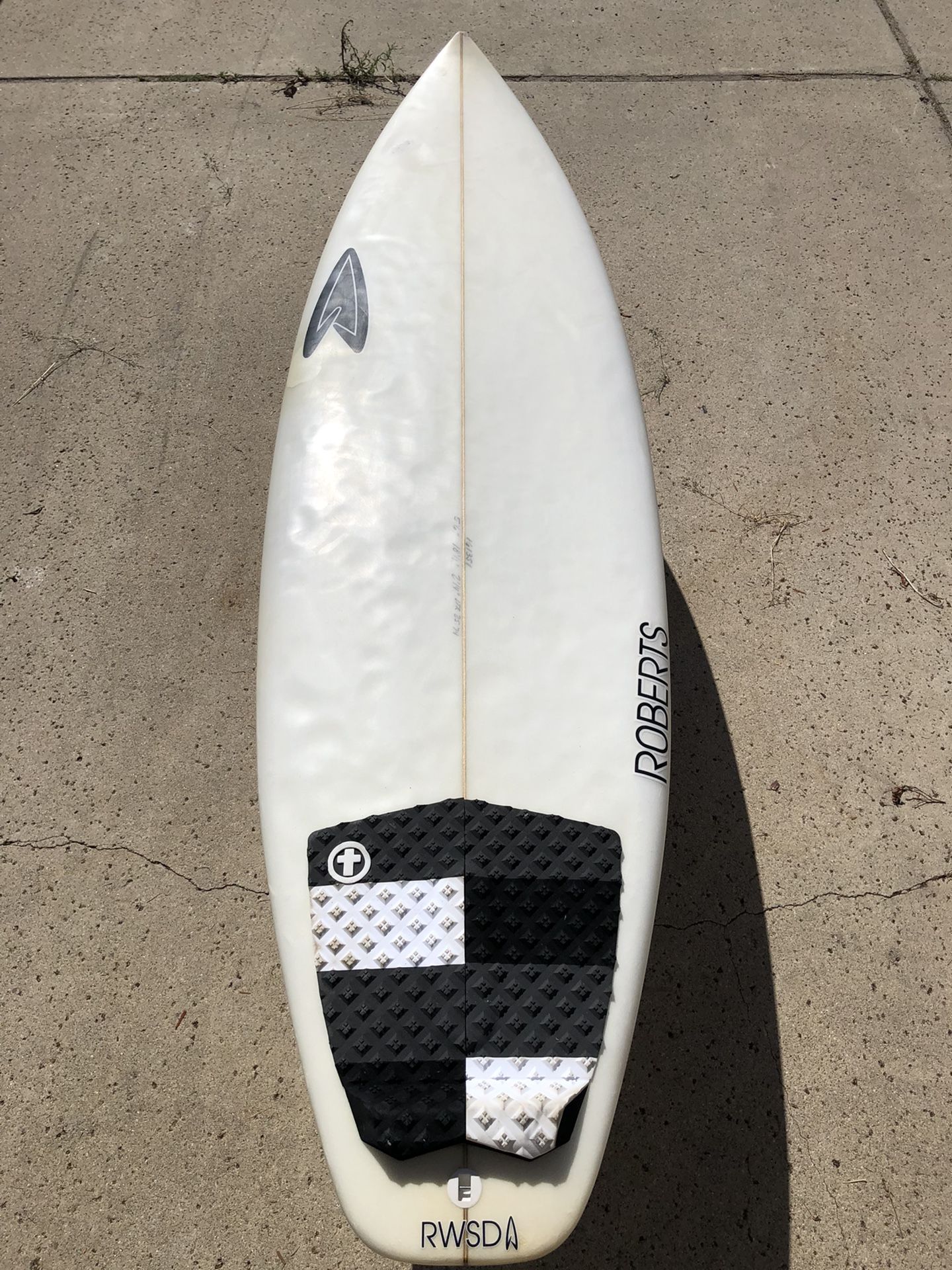 Robert’s Surfboard Modern Gem Shortboard