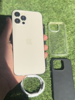 iPhone 12 Pro 128GB Gold Mint Condition!