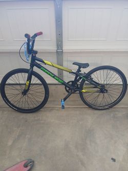 Bmx racing bike redline