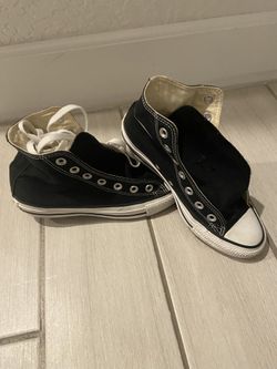 Women’s Converse-Size 6. 
