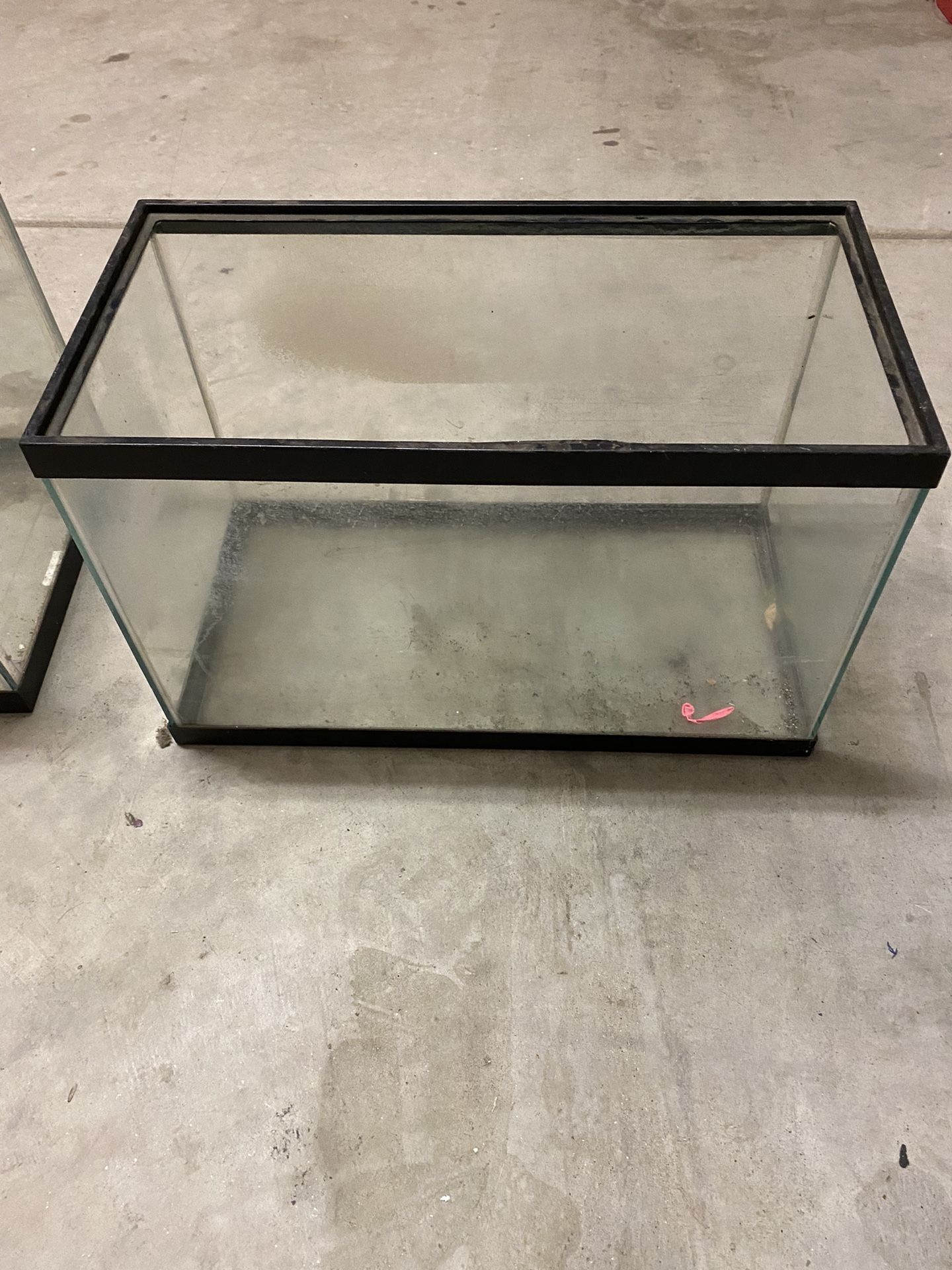 Fish Tank 1.5 Feet x 1 Feet x 1 Feet 