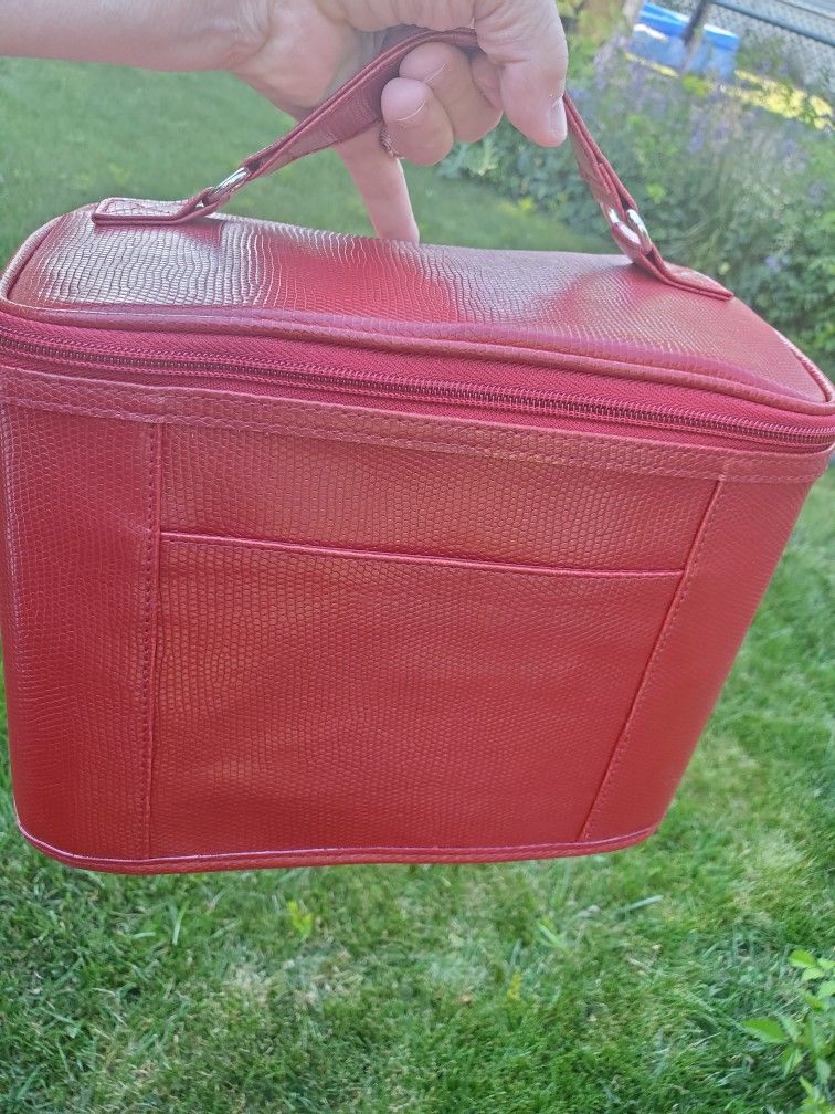 Collapsible  Make Up And Brush Case 