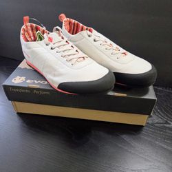 New Evolv Women's Hiking Shoes Size 9