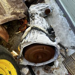 f250 ford transmission 4x4 4wd 85,000 miles on it.