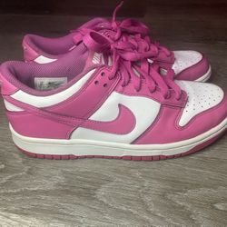 Nike Dunk Low GS "Active Fuchsia" — Size US 6Y