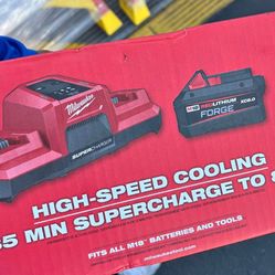 Batería Milwaukee M18 8.0Ah + Super Charger Milwaukee Nuevo Original 