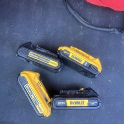 Dewalt 20v Baterias $90 Por Las 4 Precio Firme 