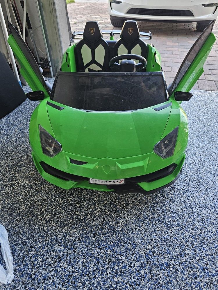 2 Seater Lamborghini Aventador RC Ride On Car For Children