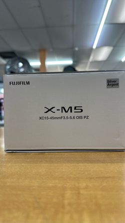 Fujifilm X-M5 Camera with XC 15-45mm f/3.5-5.6 Lens, Silver