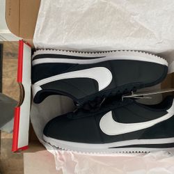 Nike Cortez