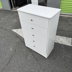 New White Chest Five Drawer Dresser 
